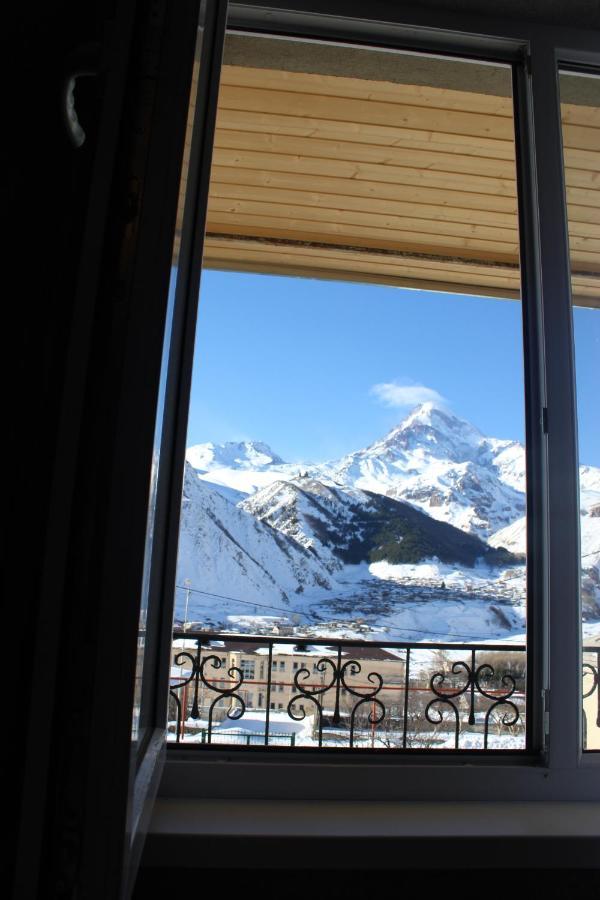 Hotel Elia Kazbegi Exteriör bild