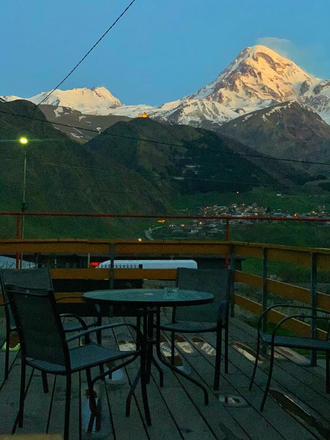 Hotel Elia Kazbegi Exteriör bild