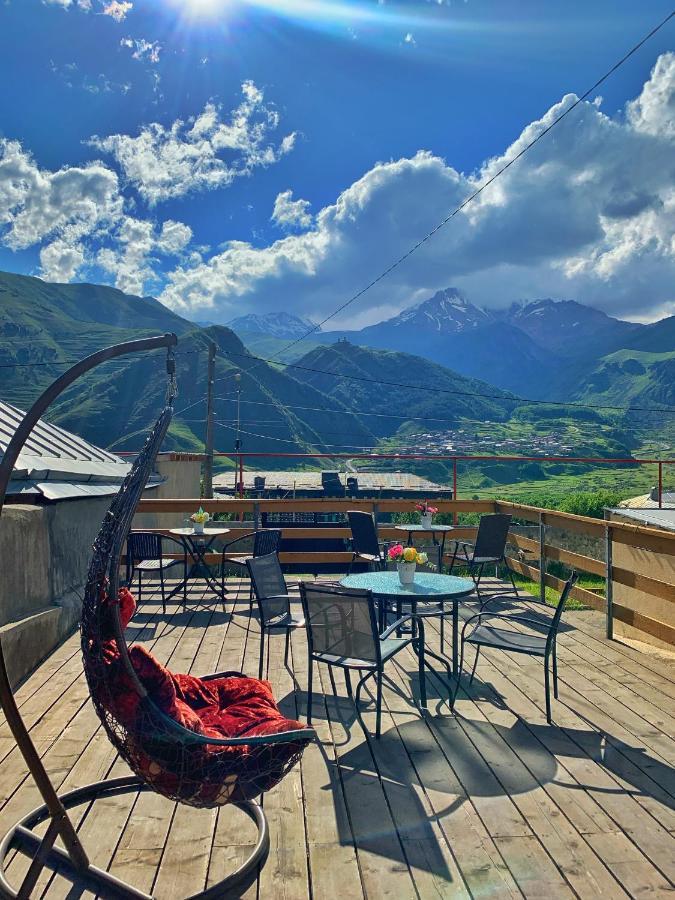 Hotel Elia Kazbegi Exteriör bild