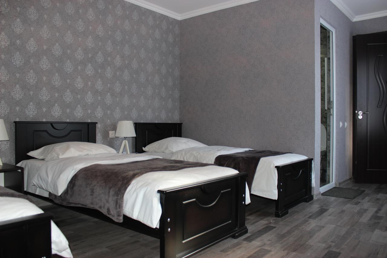 Hotel Elia Kazbegi Exteriör bild