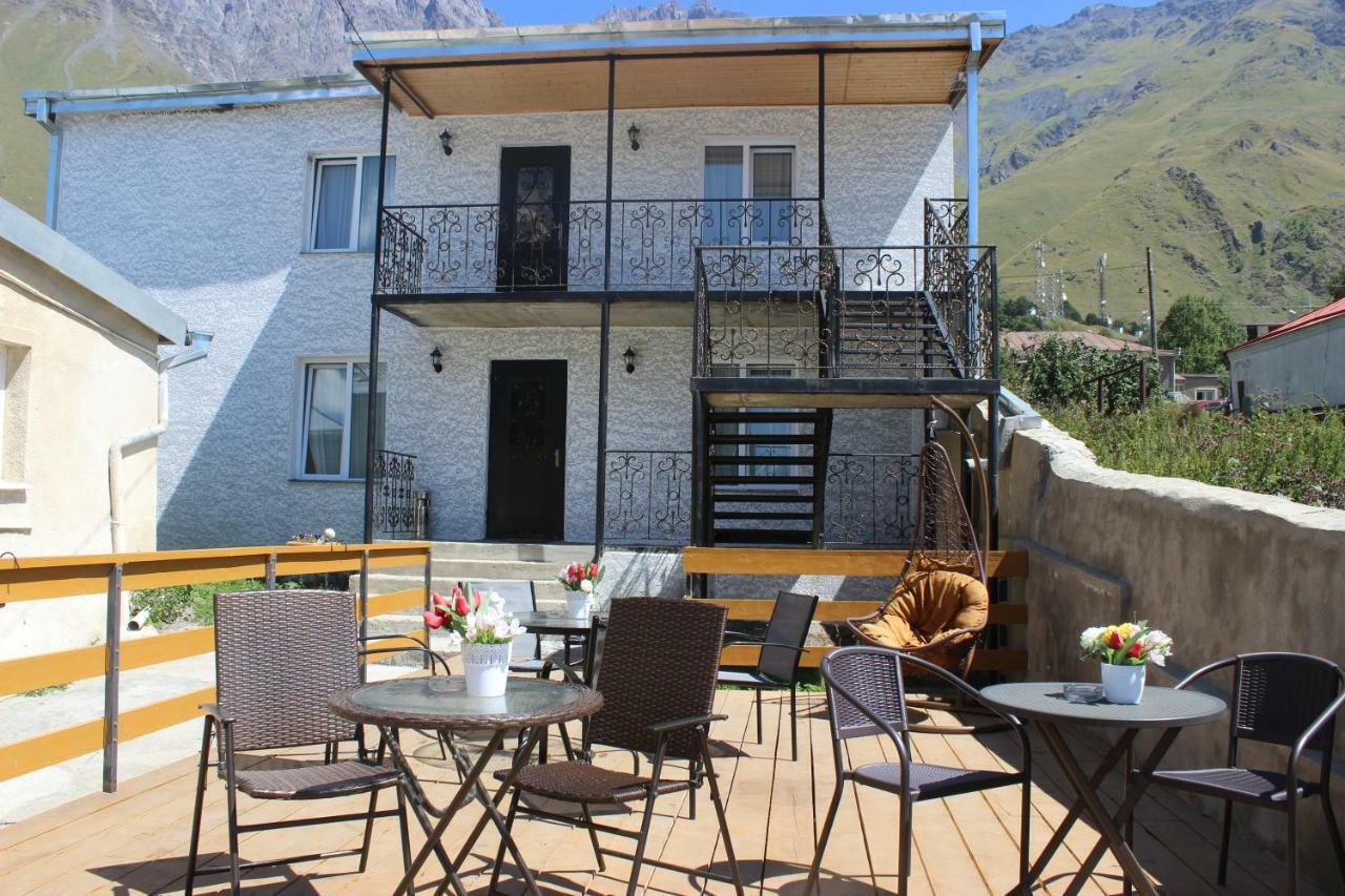 Hotel Elia Kazbegi Exteriör bild